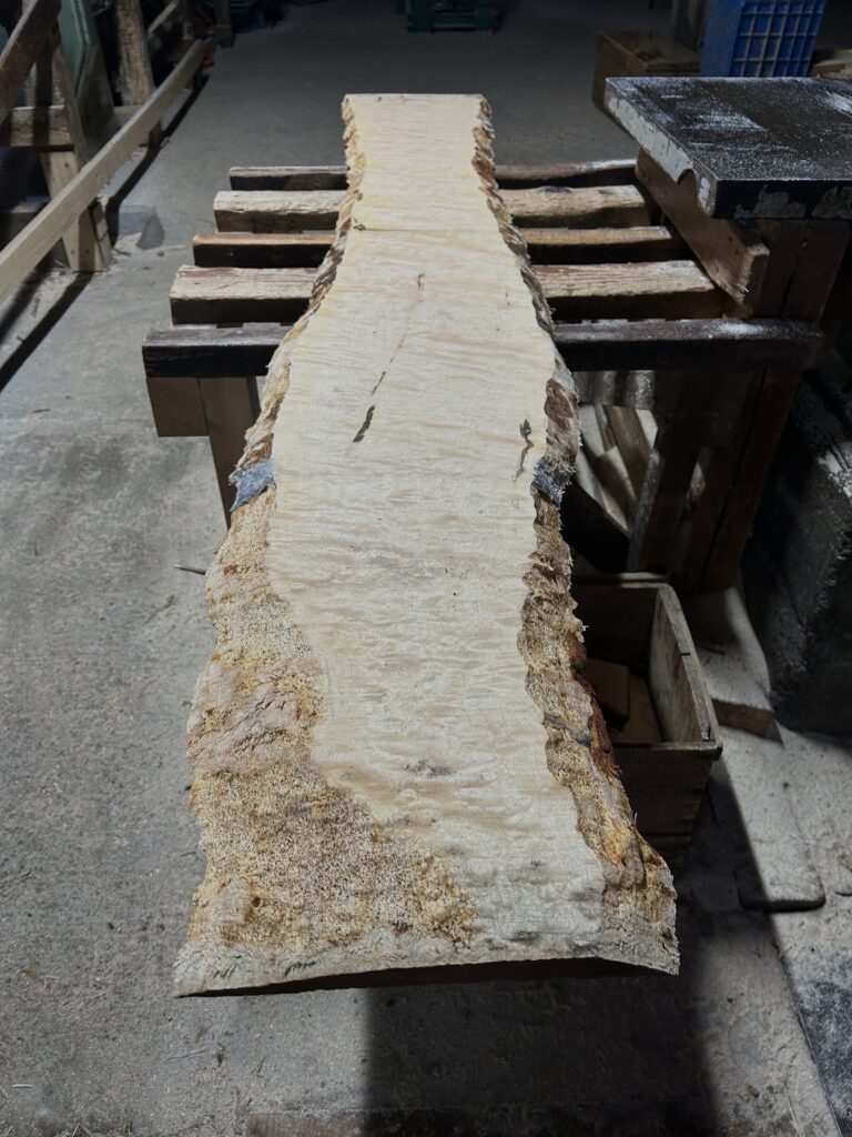 山仁物産株式会社