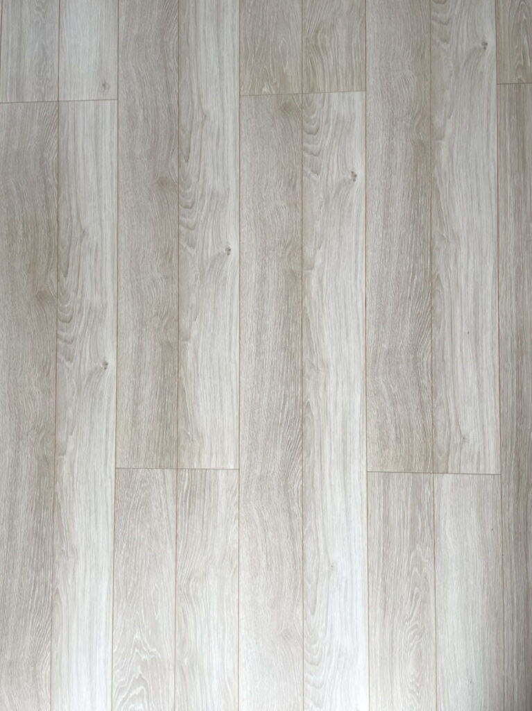 トネリコ木材とは│家具用途・特徴・アッシュ材との違いを解説